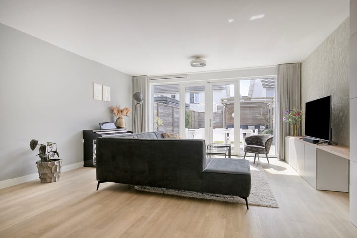 Foto 3 van Esterelstraat 10