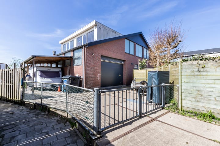 Noordeinde 62, Leimuiden