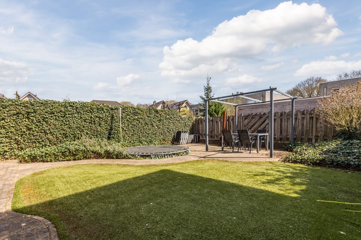 Foto 2 van Karolingenstraat 57