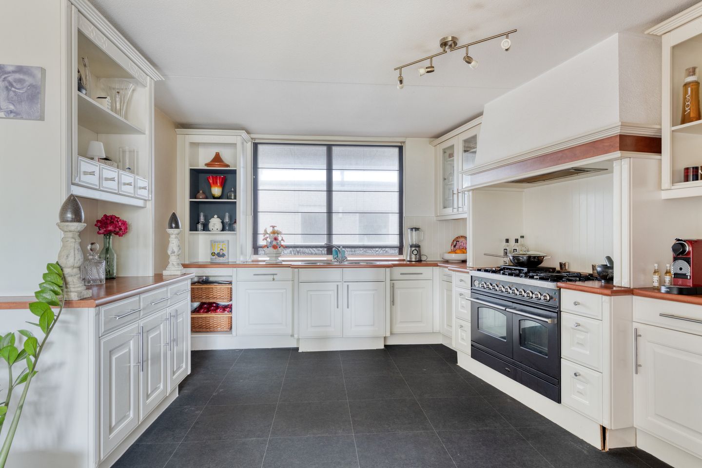 Foto 10 van Burgemeester Pabstlaan 8-43