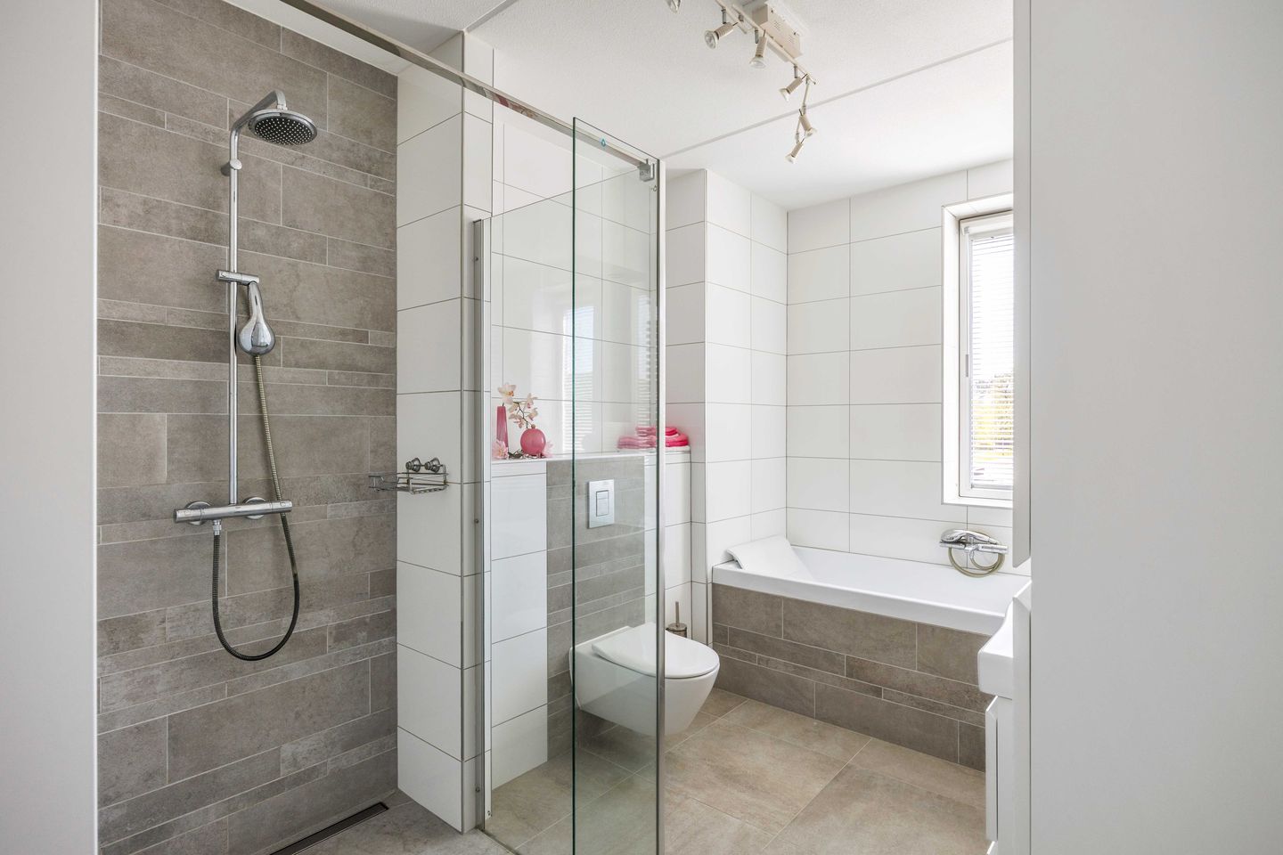 Foto 25 van Castorstraat 11