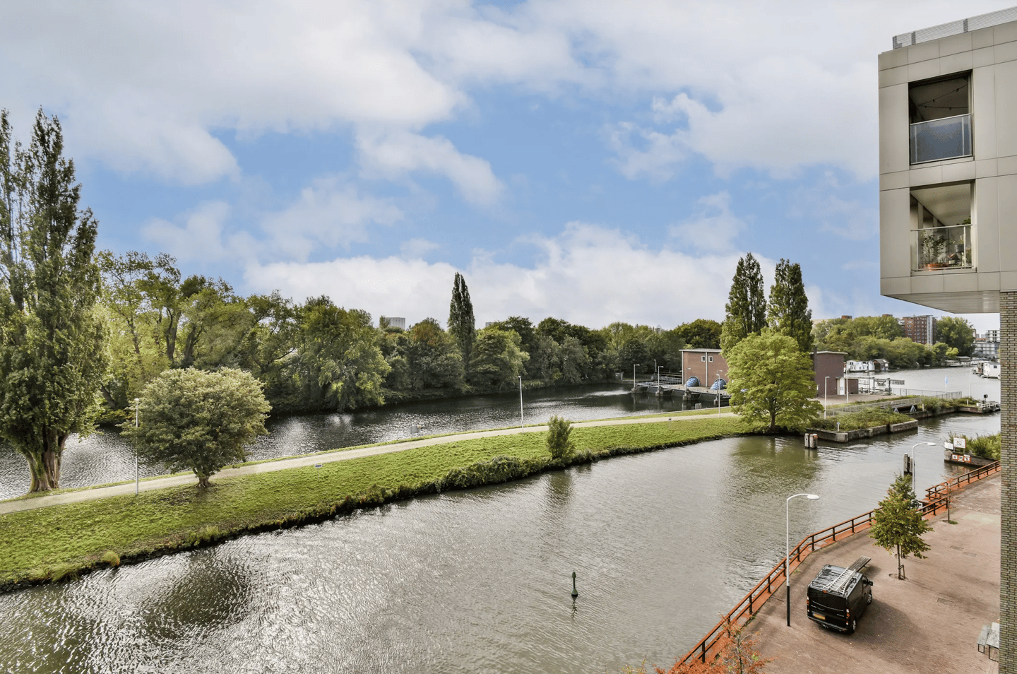 Foto 34 van Nieuwevaartweg 3