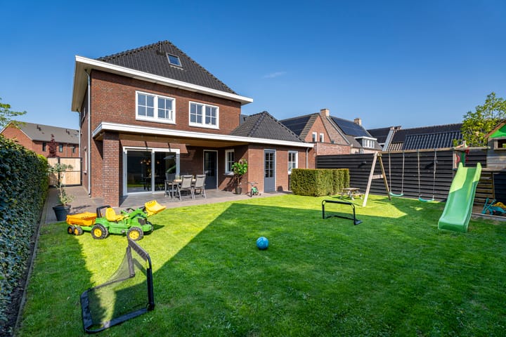 Photo 3 of Pastoor Verstijnenstraat 5