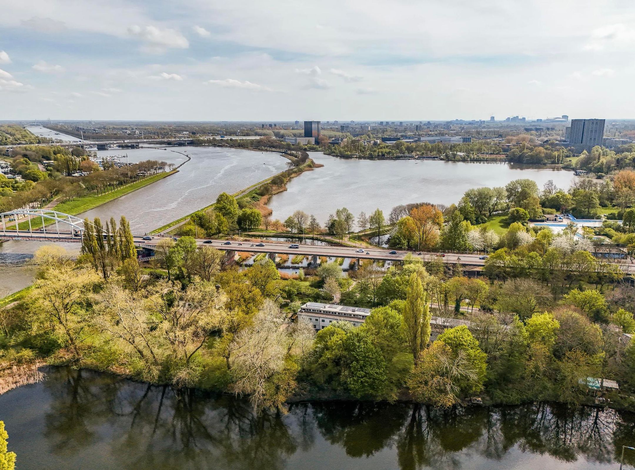 Foto 39 van Nieuwevaartweg 3