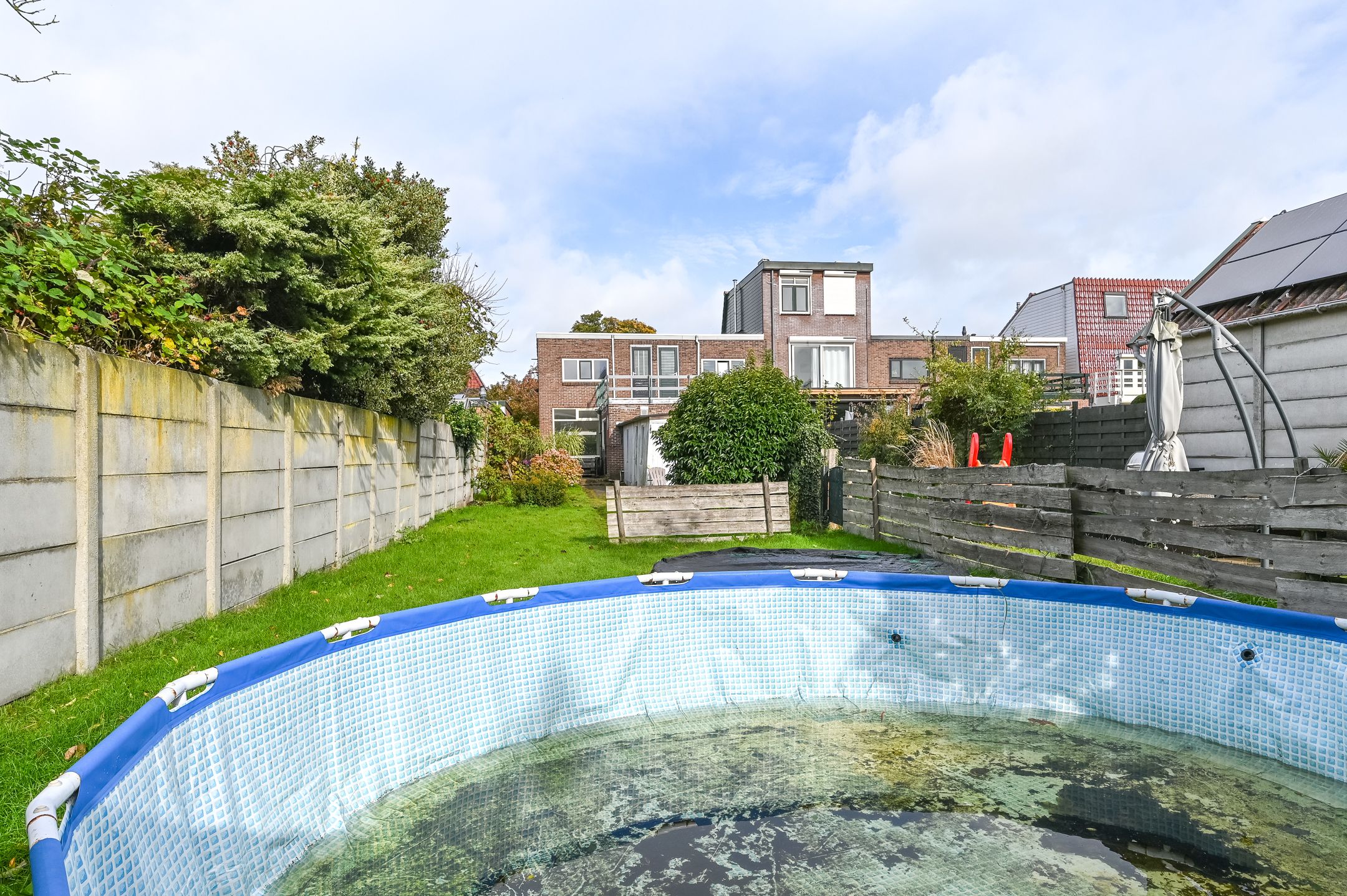 Renovatable Semi-Detached Home with Deep Garden in Desirable 1930s Neighborhood — 33