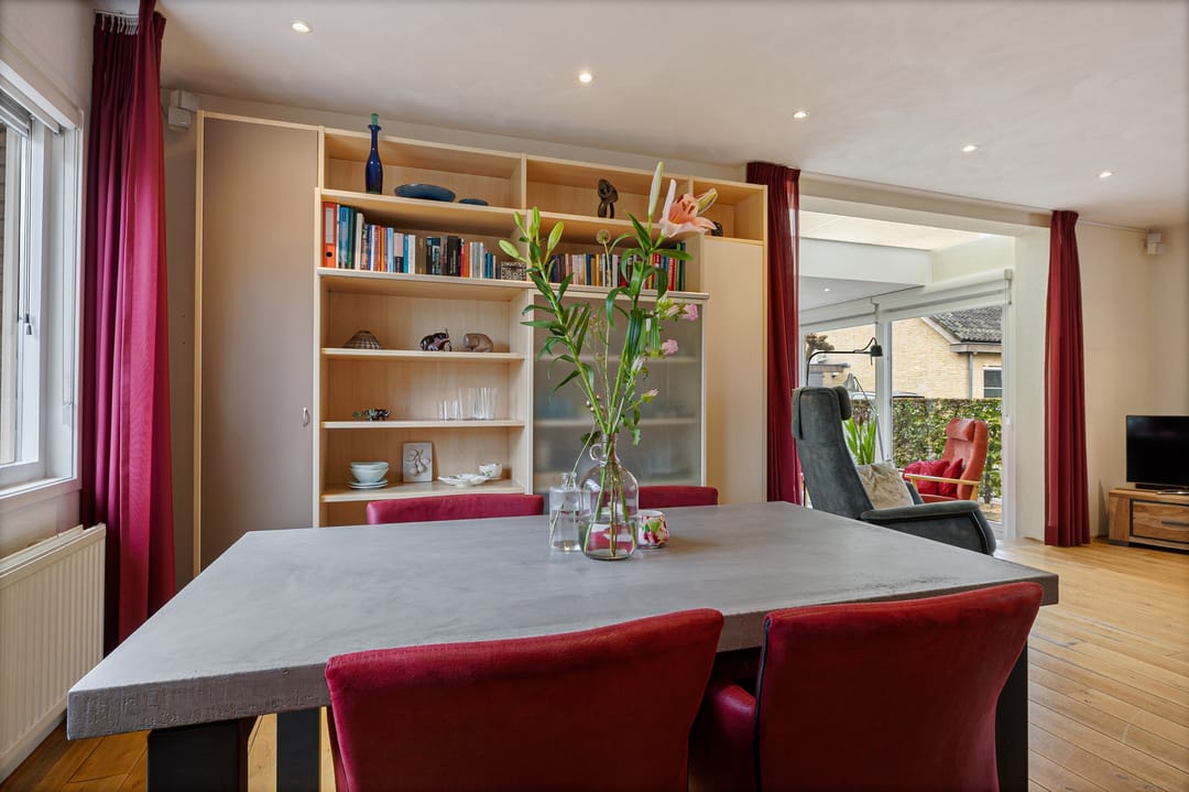 Foto 23 van Johan Buijeslaan 8