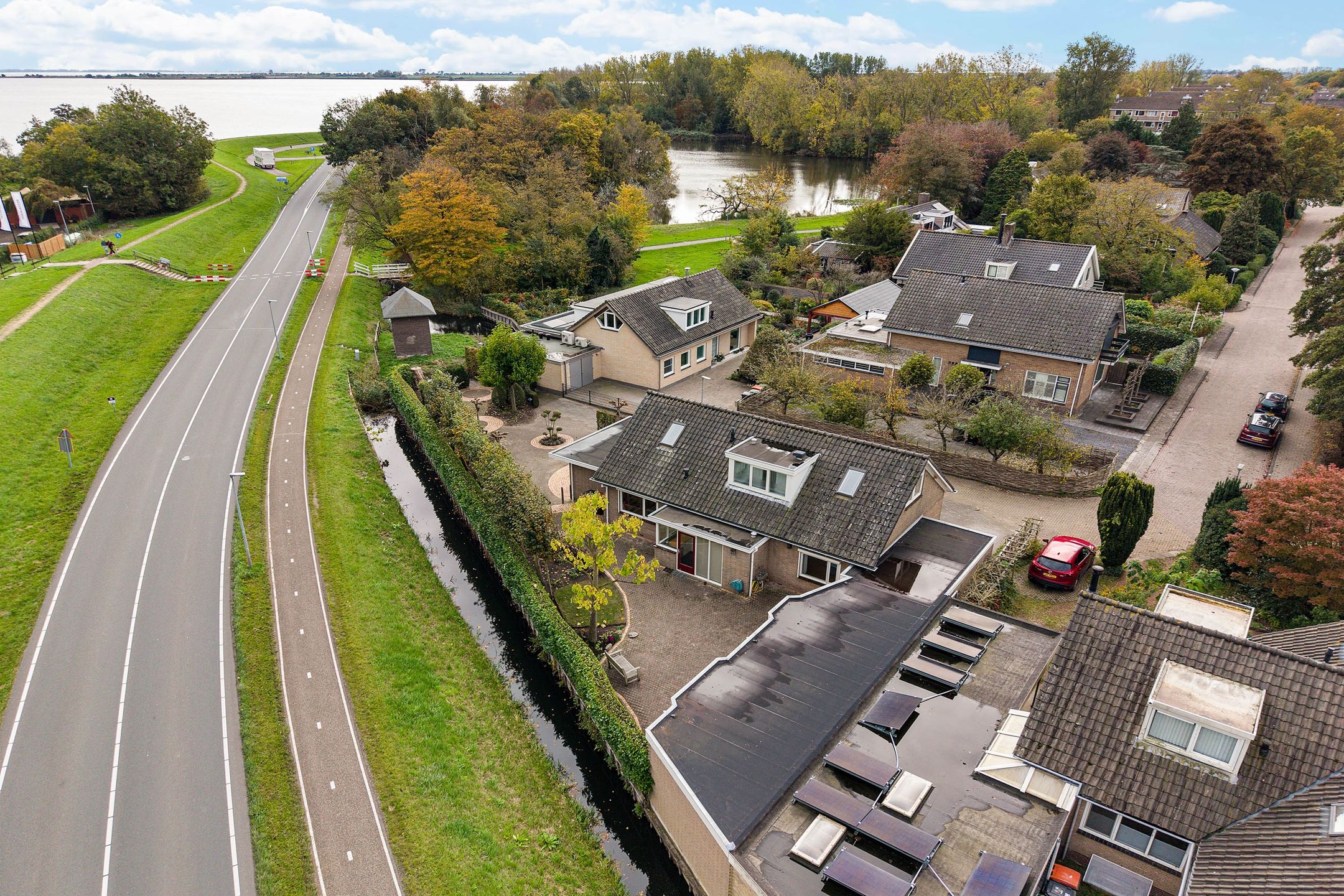 Foto 60 van Johan Buijeslaan 8