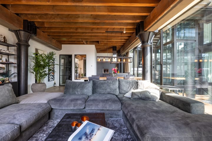 Foto 2 van Lloydstraat 150