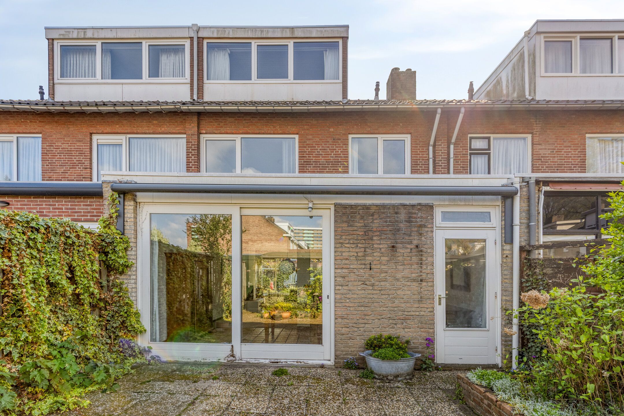 Foto 33 van Beneluxlaan 35