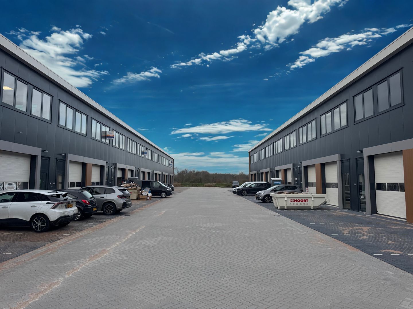 Bekijk foto 2 van Nieuwe Bredase Baan 12-B