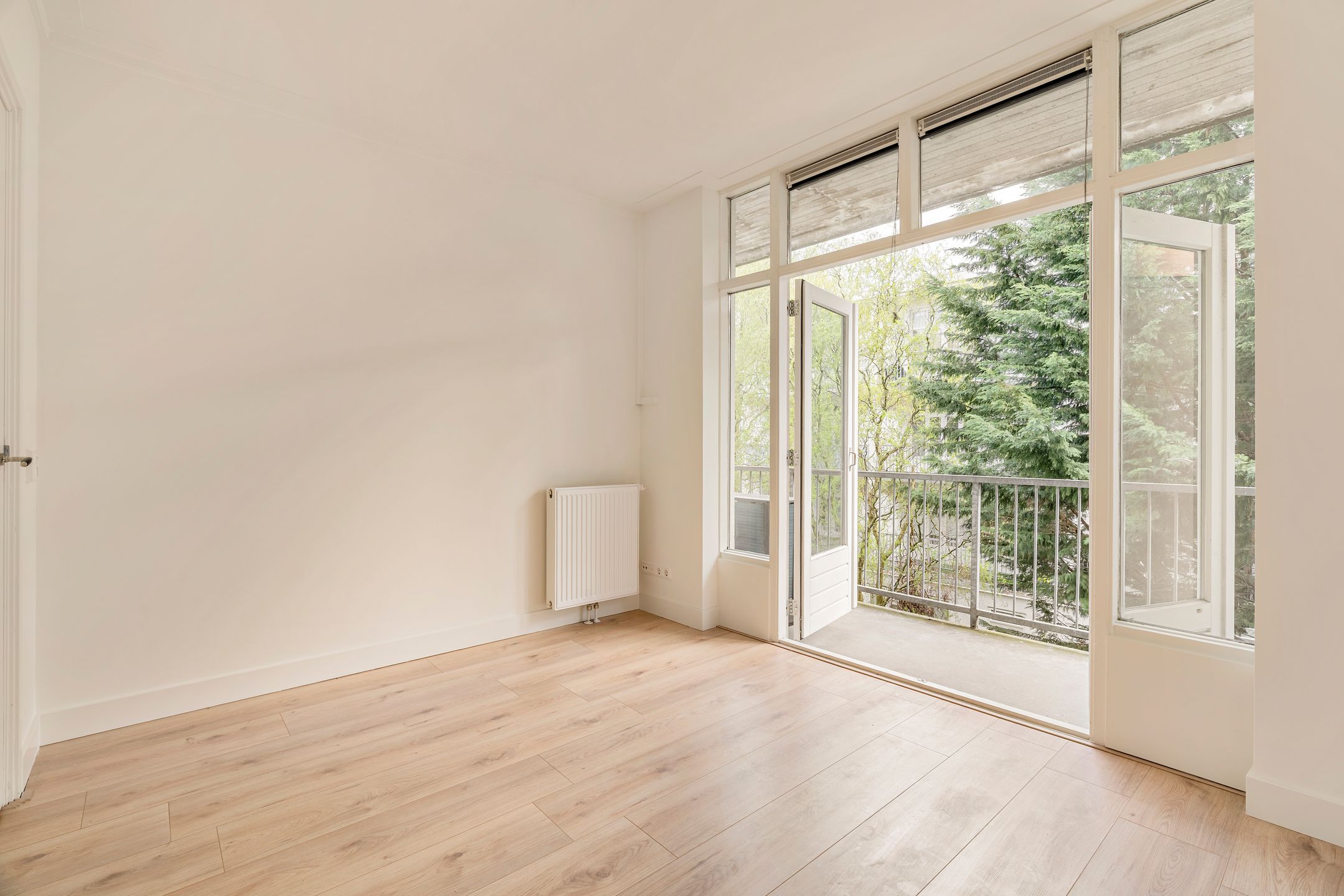 Foto 12 van Van Spilbergenstraat 120-2