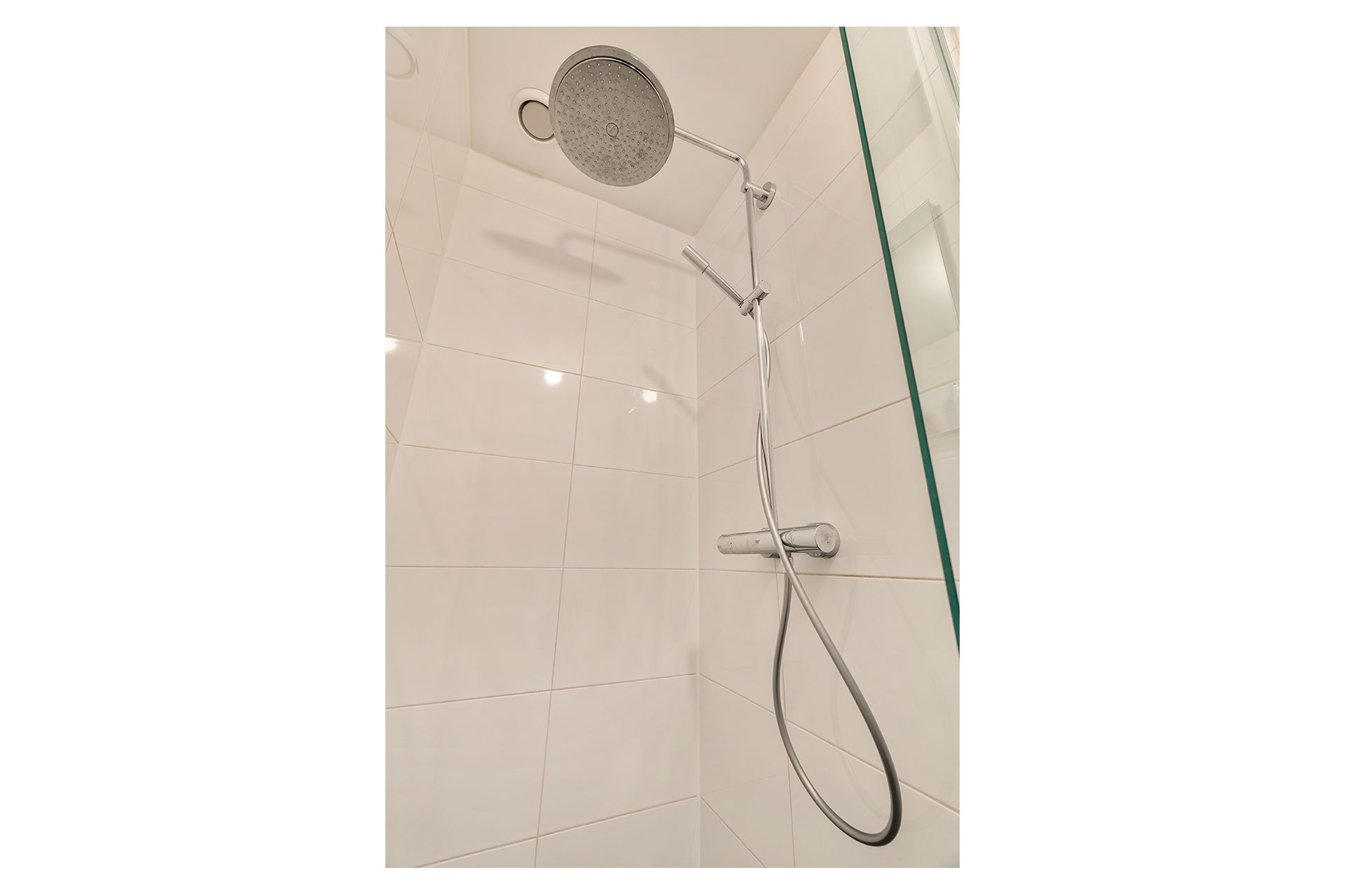 Foto 21 van Van Spilbergenstraat 120-2