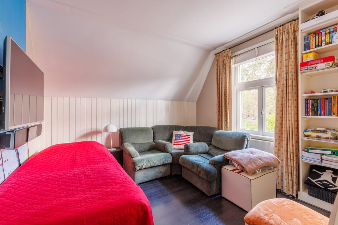 Photo 16 of Middellaan 45