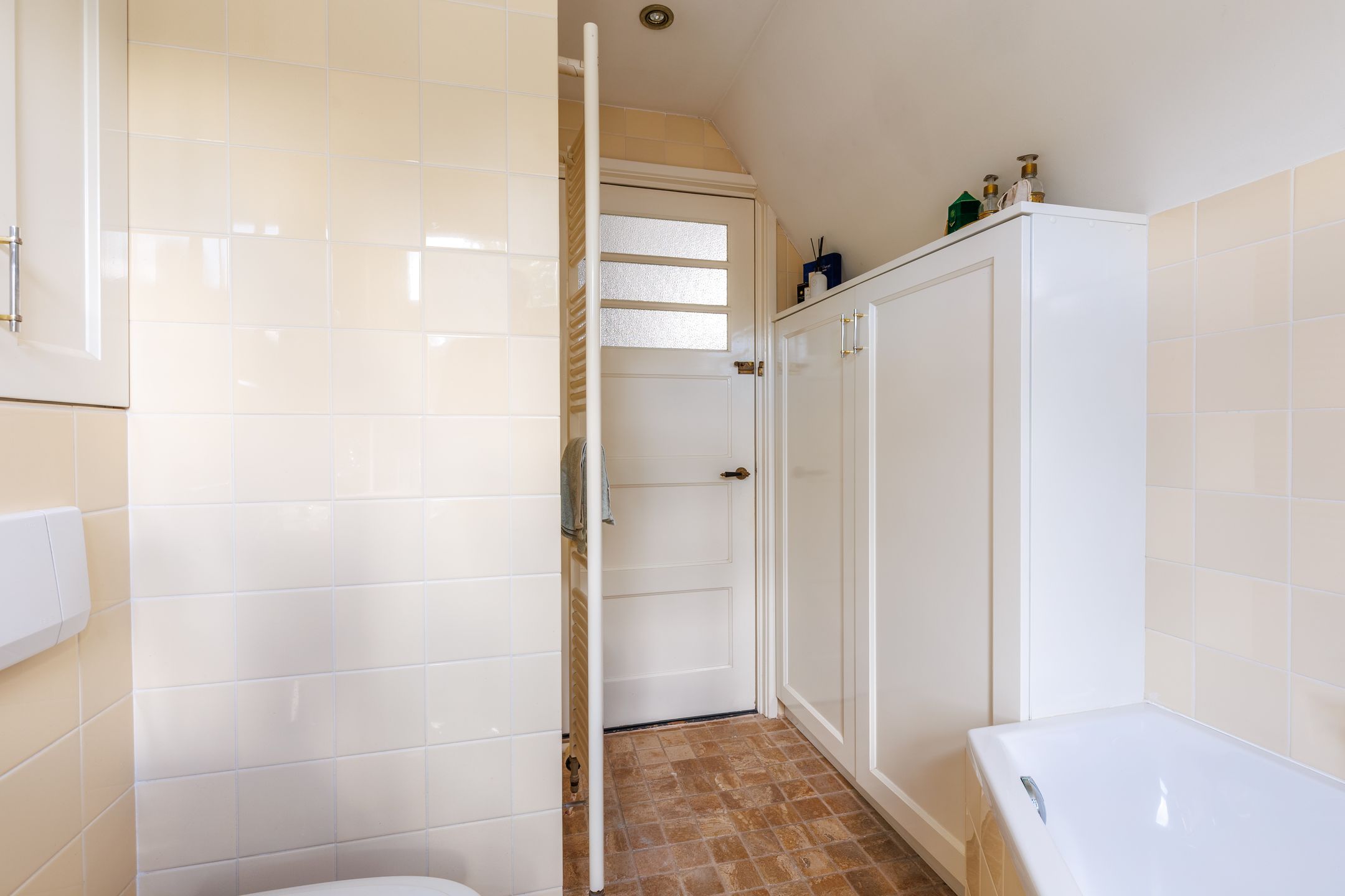 Photo 18 of Middellaan 45