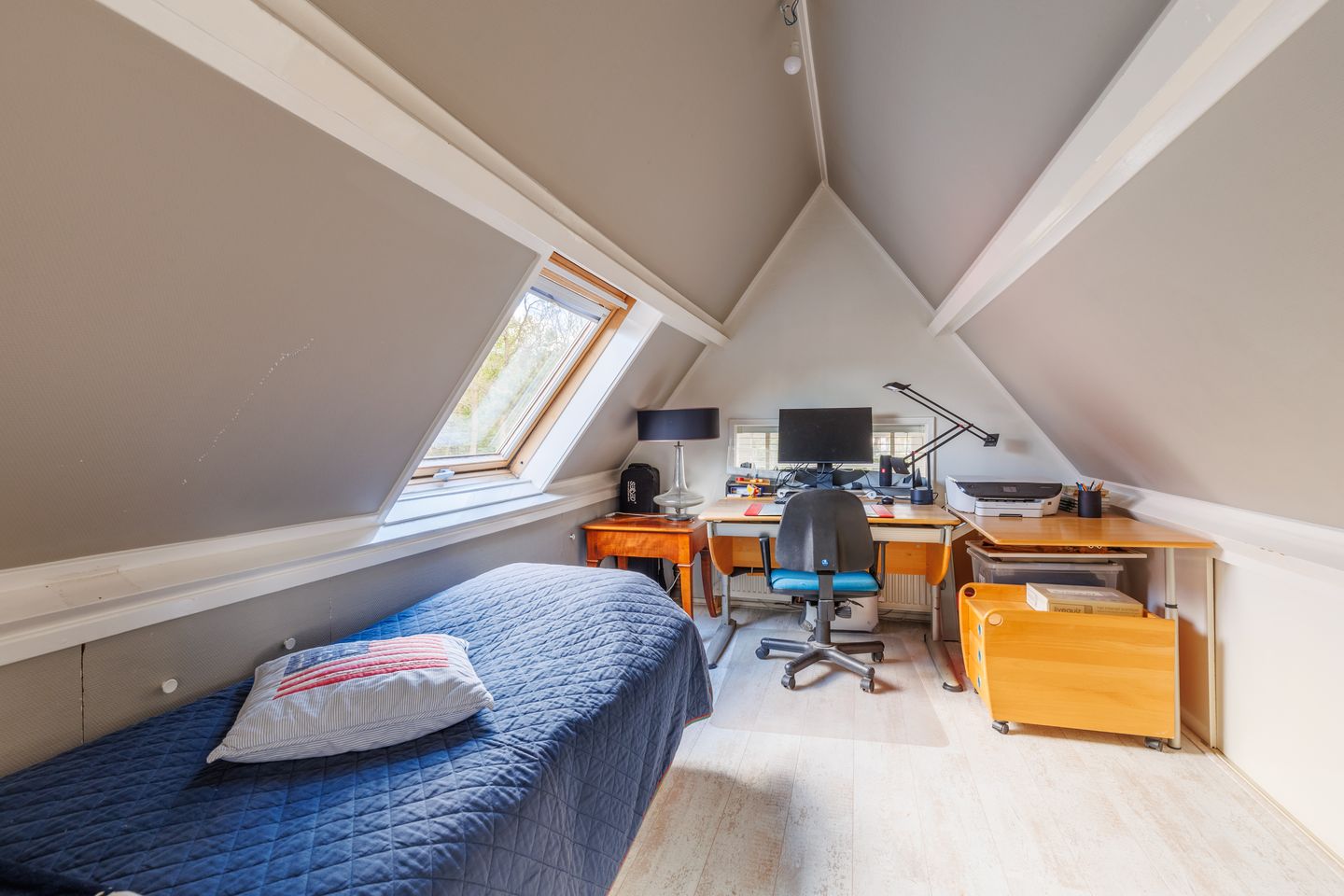 Photo 19 of Middellaan 45