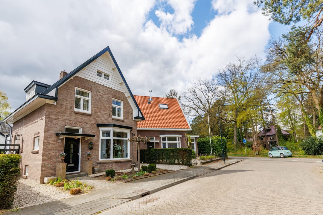 Photo 26 of Middellaan 45