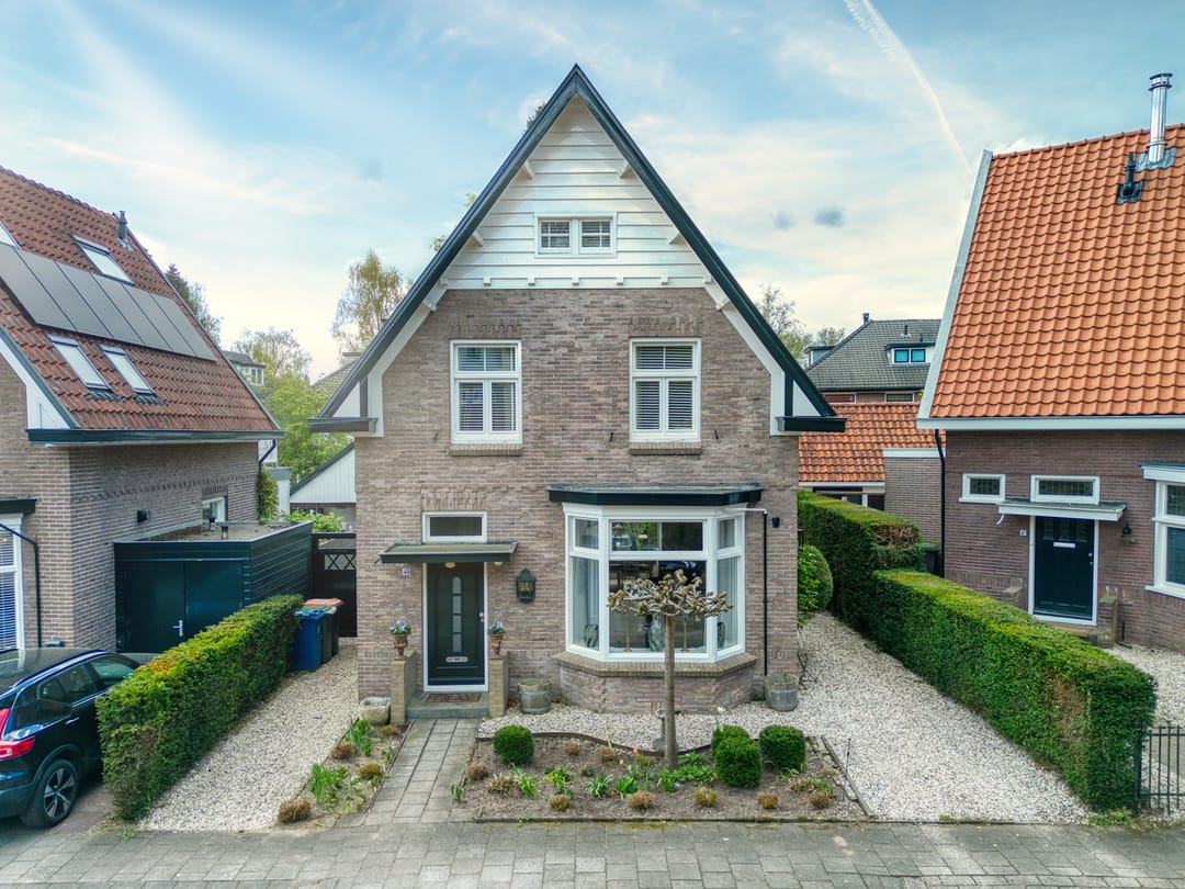 Photo 28 of Middellaan 45