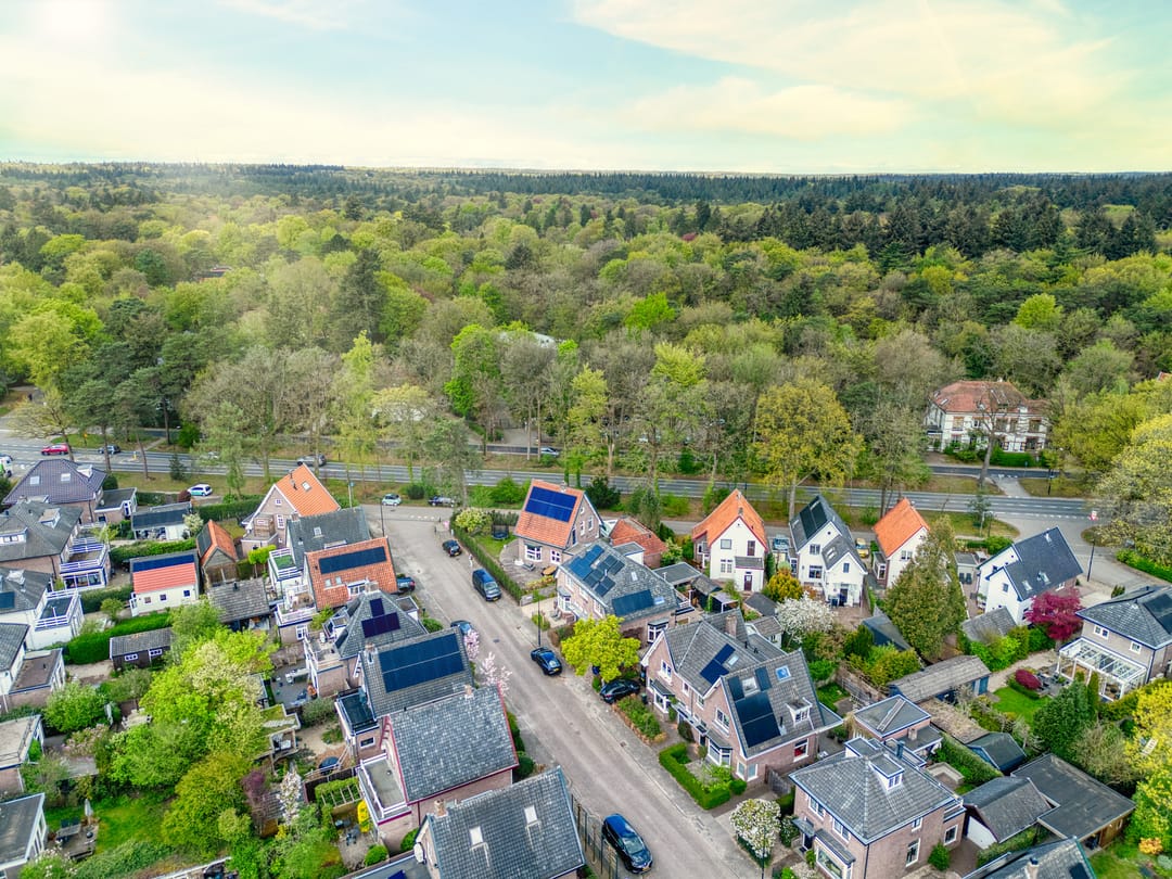 Photo 32 of Middellaan 45