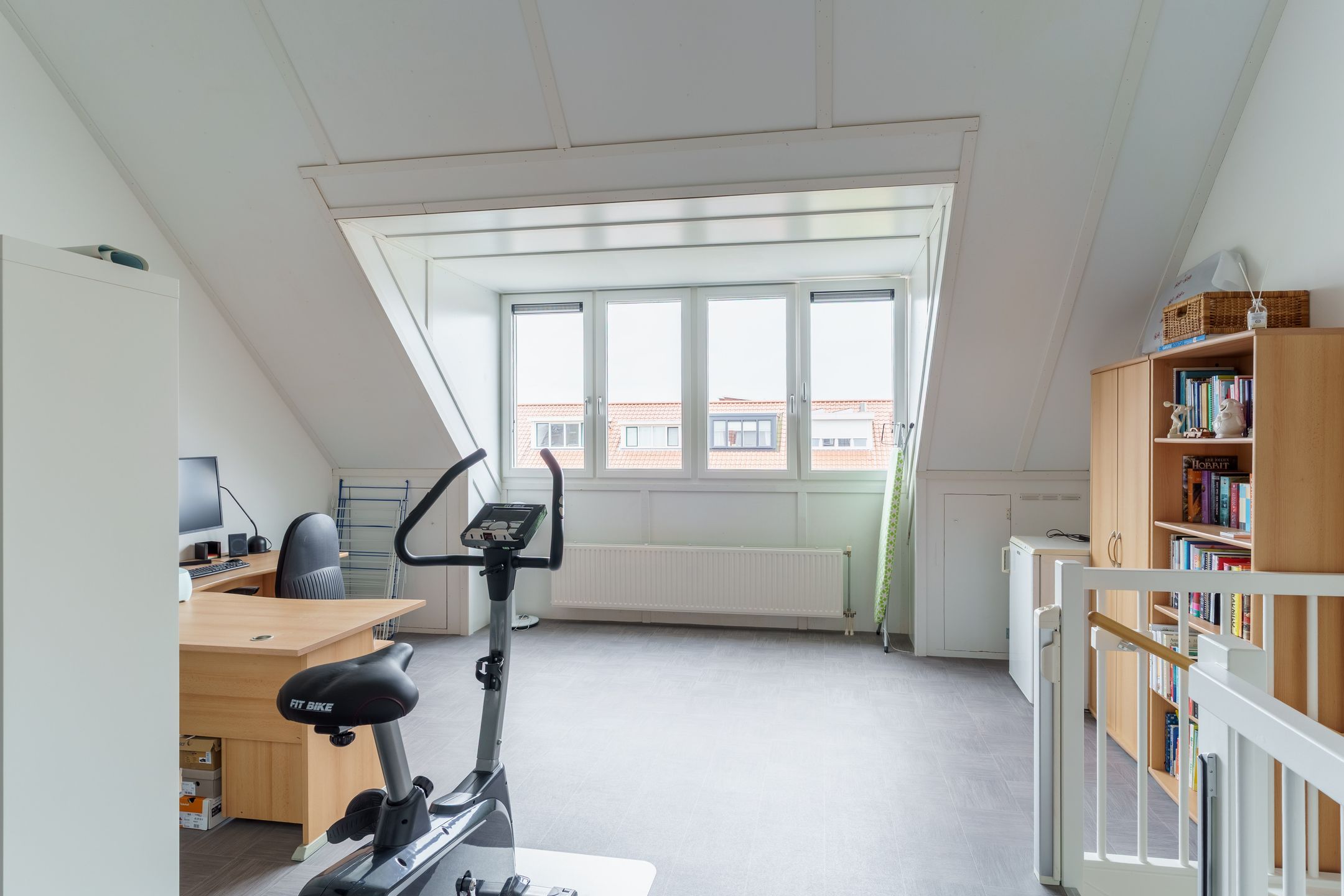 Modern Energy-Efficient Family Home with Garden in Den Hoorn — 27