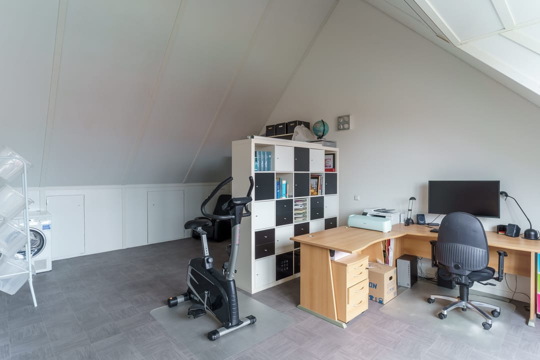 Modern Energy-Efficient Family Home with Garden in Den Hoorn — 28