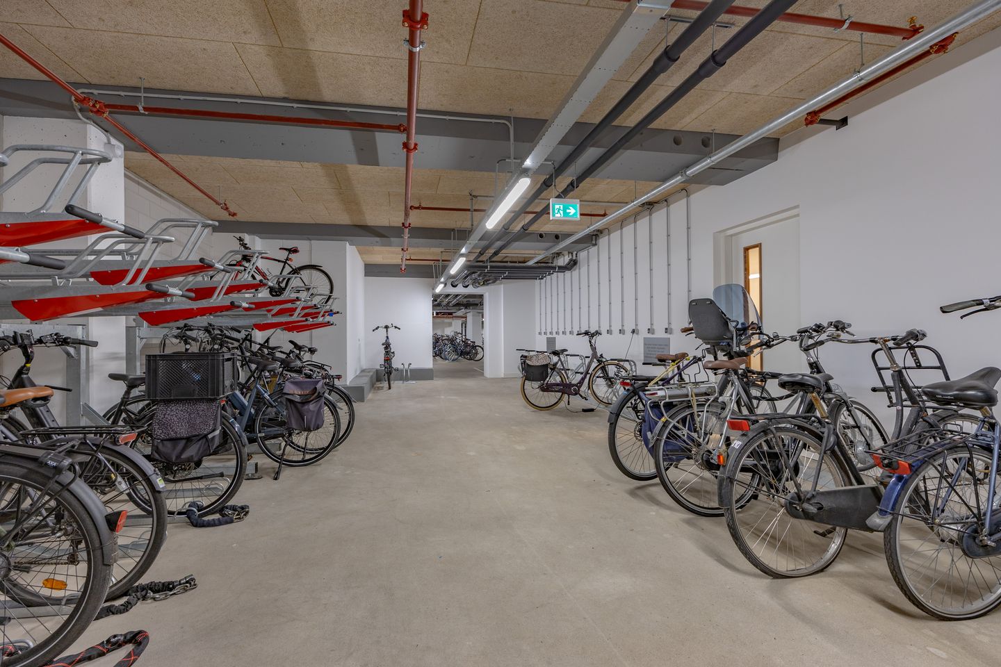 Foto 44 van C.T. Storklaan 583