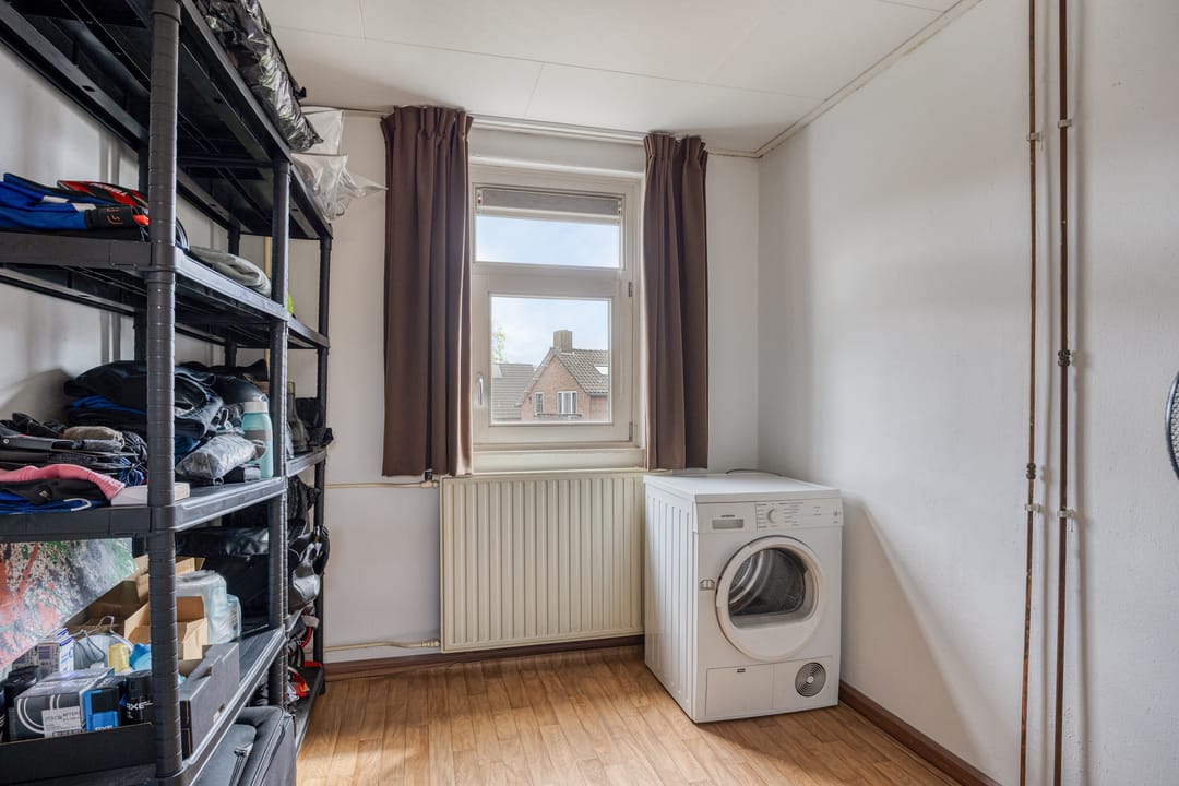 Foto 16 van Helfrichstraat 19