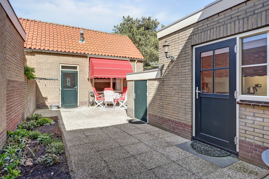 Photo 2 of Winkelmanplantsoen 2