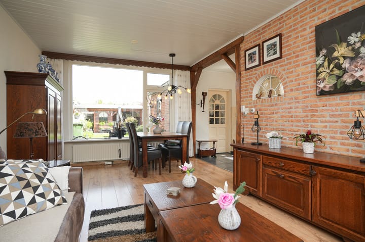 Photo 3 of van Axelestraat 6