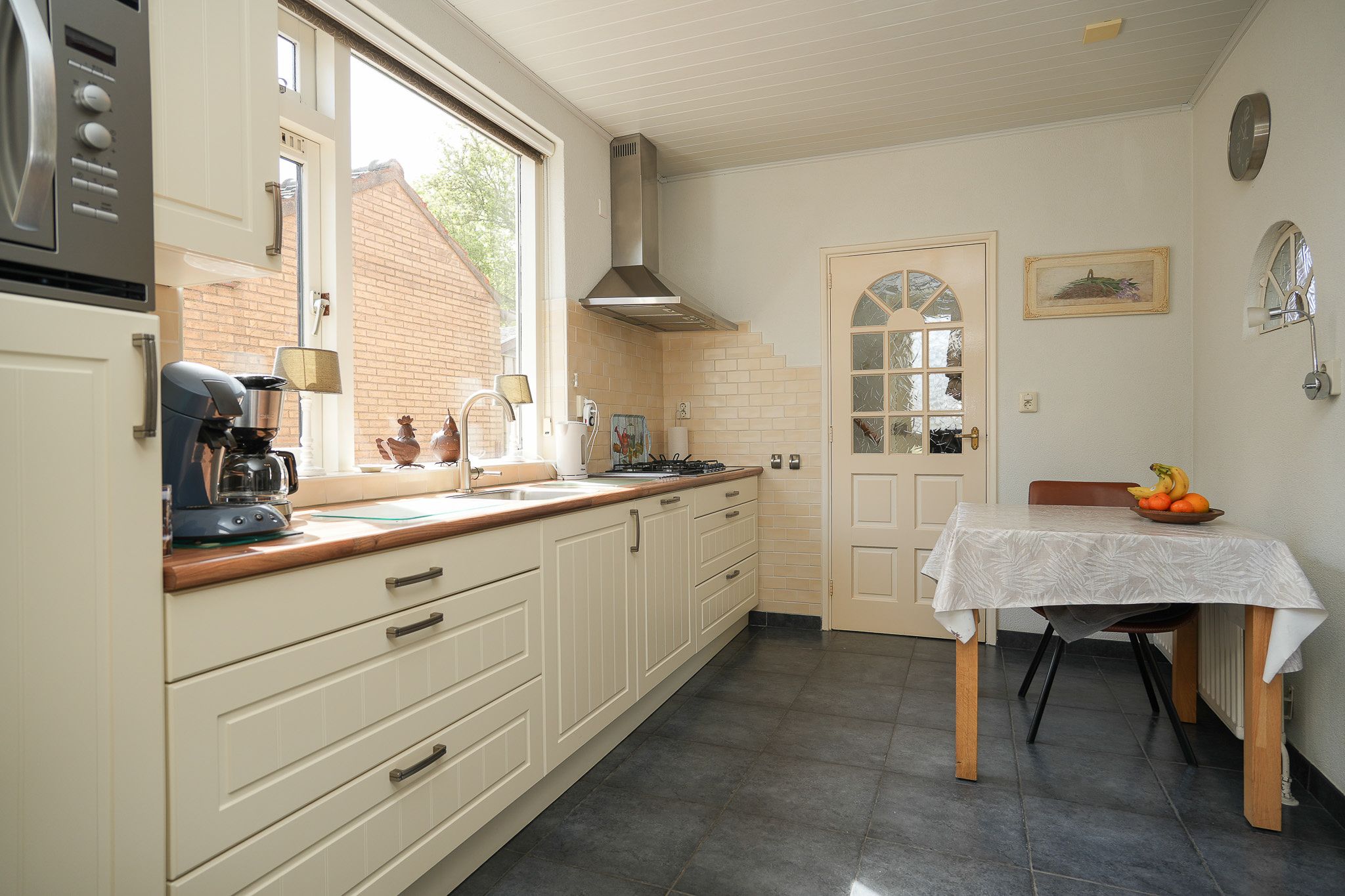 Photo 9 of van Axelestraat 6