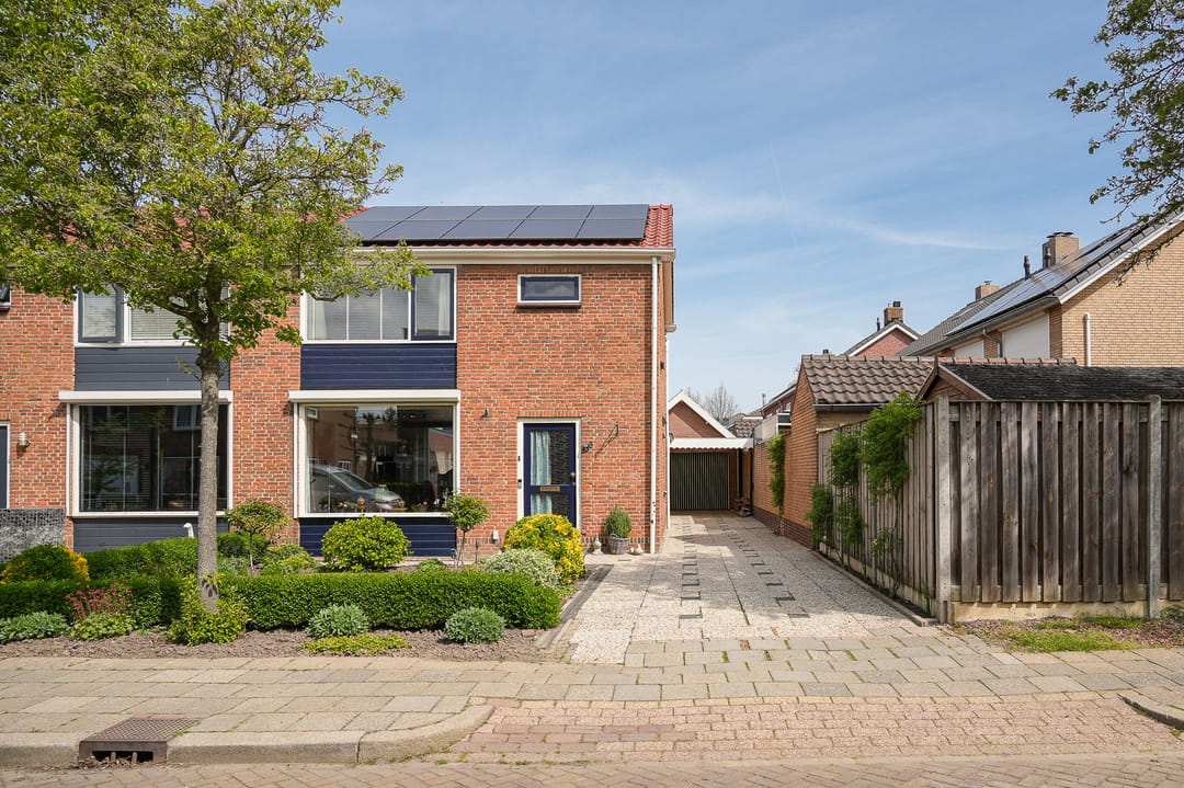 Photo 1 of van Axelestraat 6