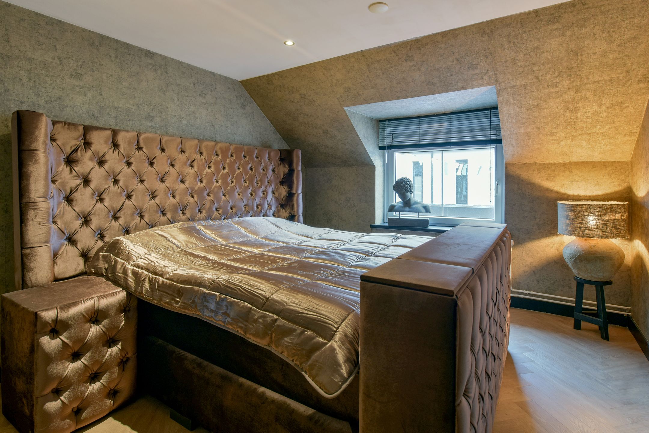 Foto 6 van Helling 18