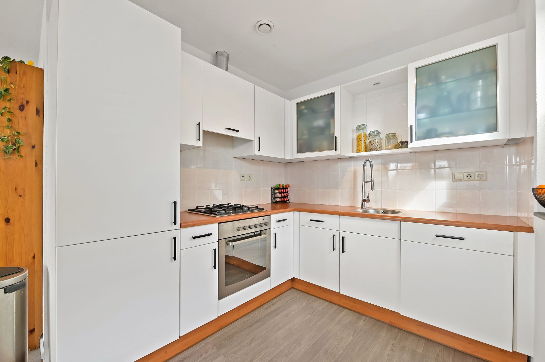 Foto 15 van Piet Paaltjensplein 27