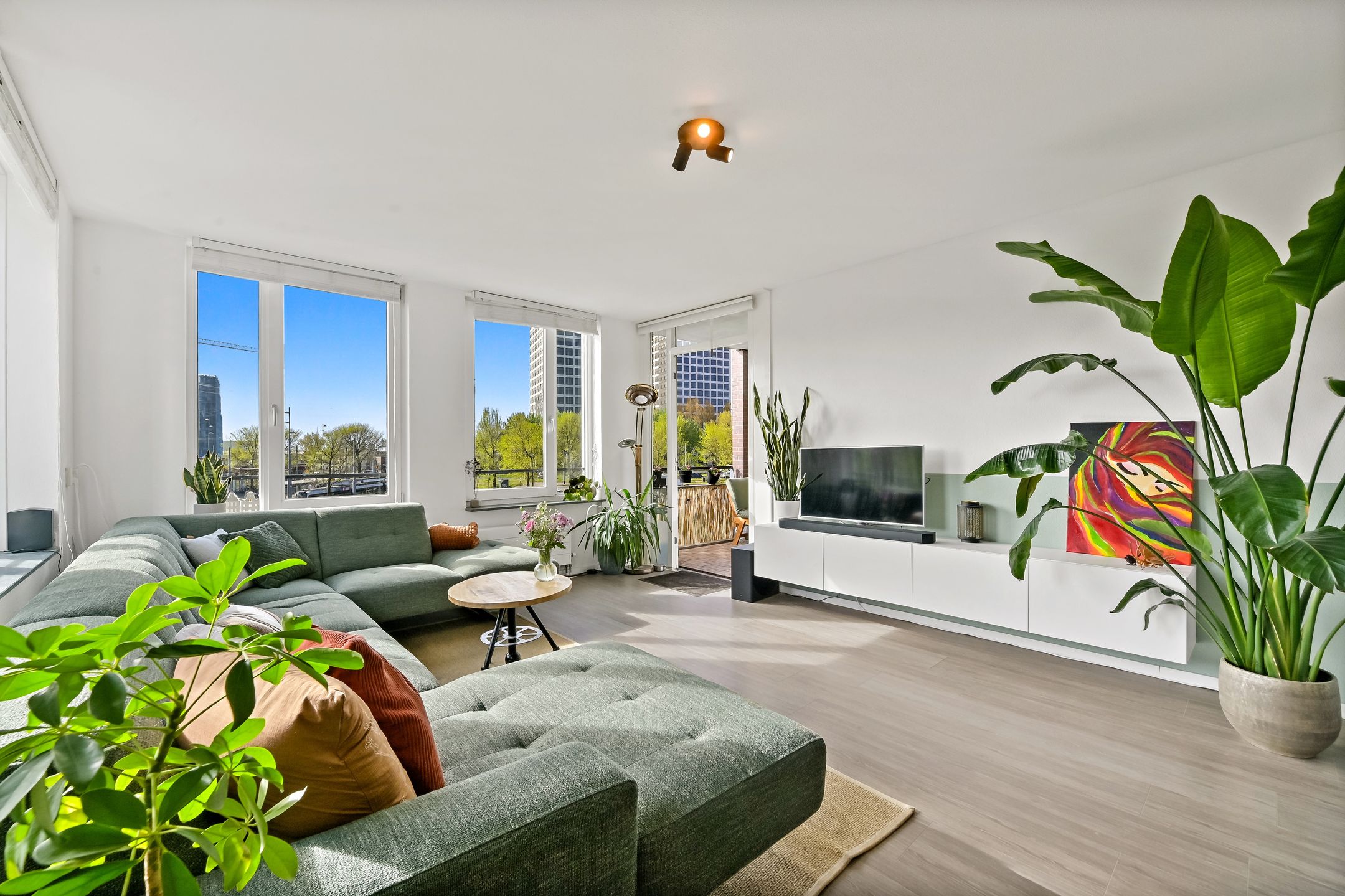 Foto 9 van Piet Paaltjensplein 27