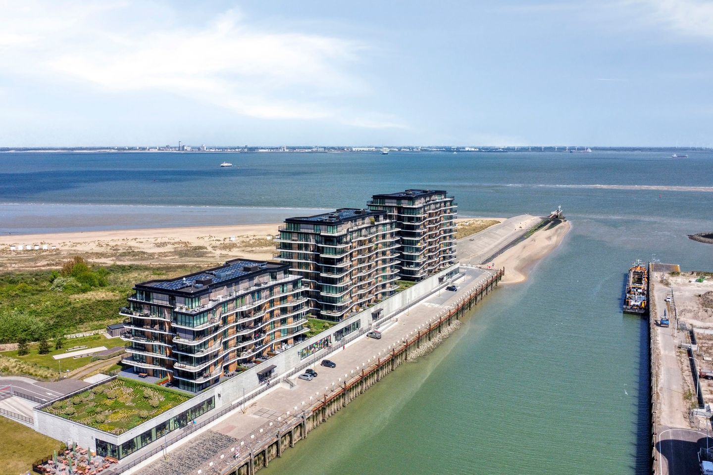 Photo 44 of Westhavendam 5-401