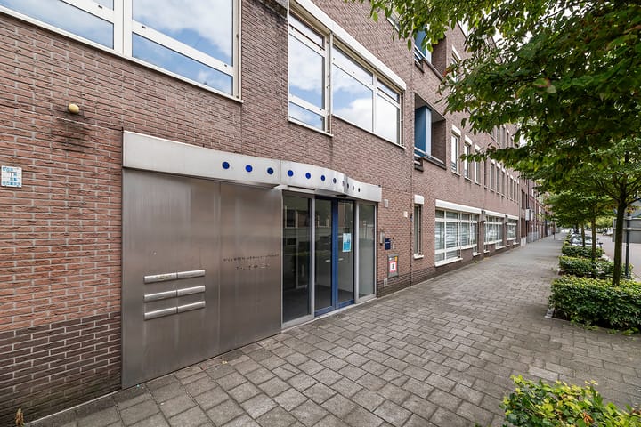 Meerten Verhoffstraat 16-34, Breda