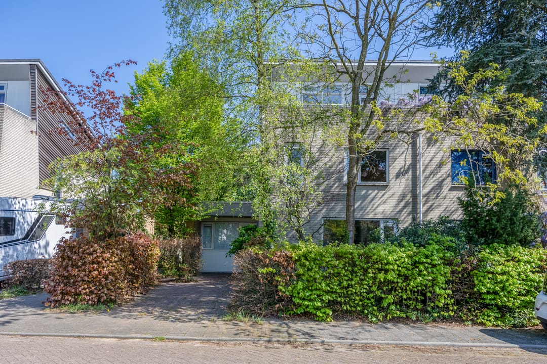 Ruime twee-onder-een-kapwoning met garage en zonnig dakterras in Nijmegen Heijendaal