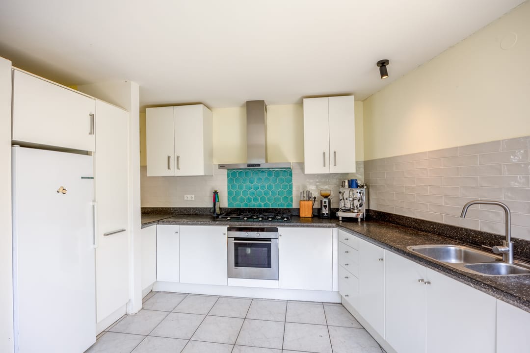 Spacious Semi-Detached Home with Garage and Sunny Rooftop Terrace in Nijmegen Heijendaal — 16
