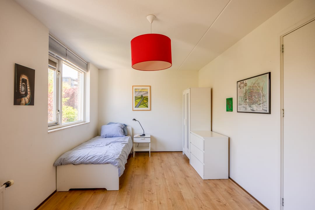 Spacious Semi-Detached Home with Garage and Sunny Rooftop Terrace in Nijmegen Heijendaal — 31