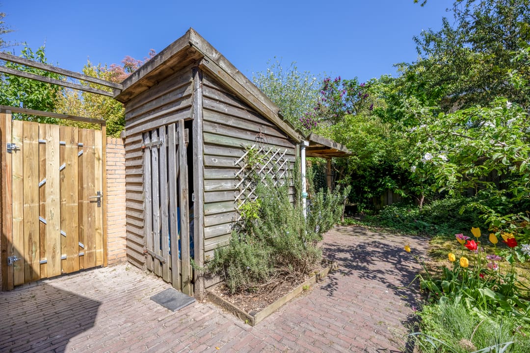 Spacious Semi-Detached Home with Garage and Sunny Rooftop Terrace in Nijmegen Heijendaal — 43