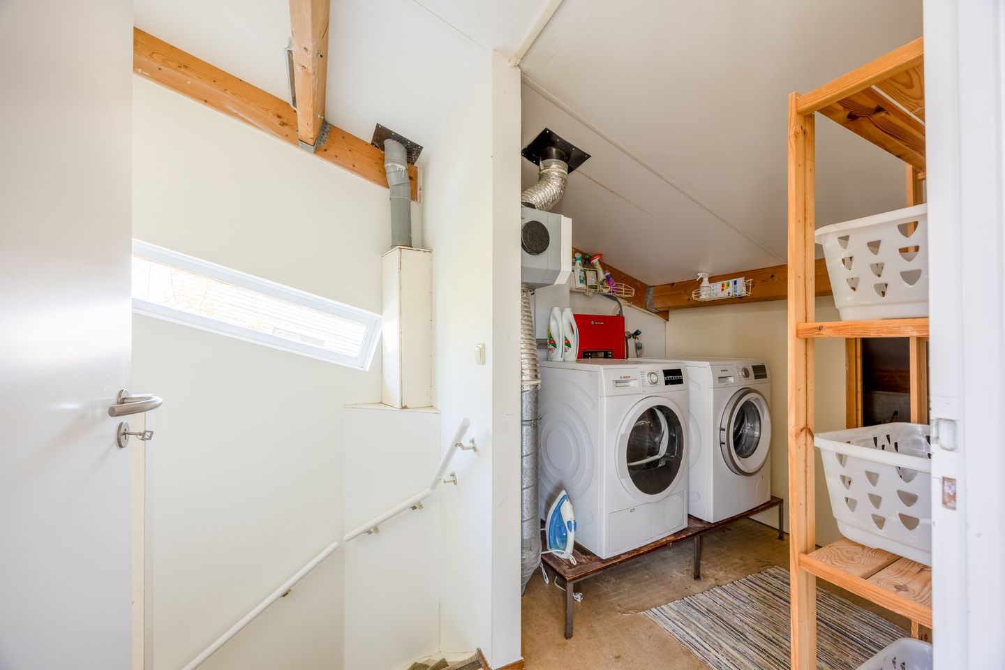 Spacious Semi-Detached Home with Garage and Sunny Rooftop Terrace in Nijmegen Heijendaal — 35