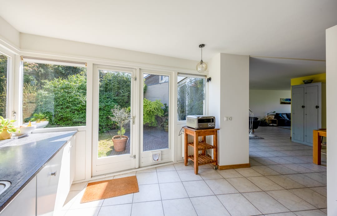 Spacious Semi-Detached Home with Garage and Sunny Rooftop Terrace in Nijmegen Heijendaal — 17
