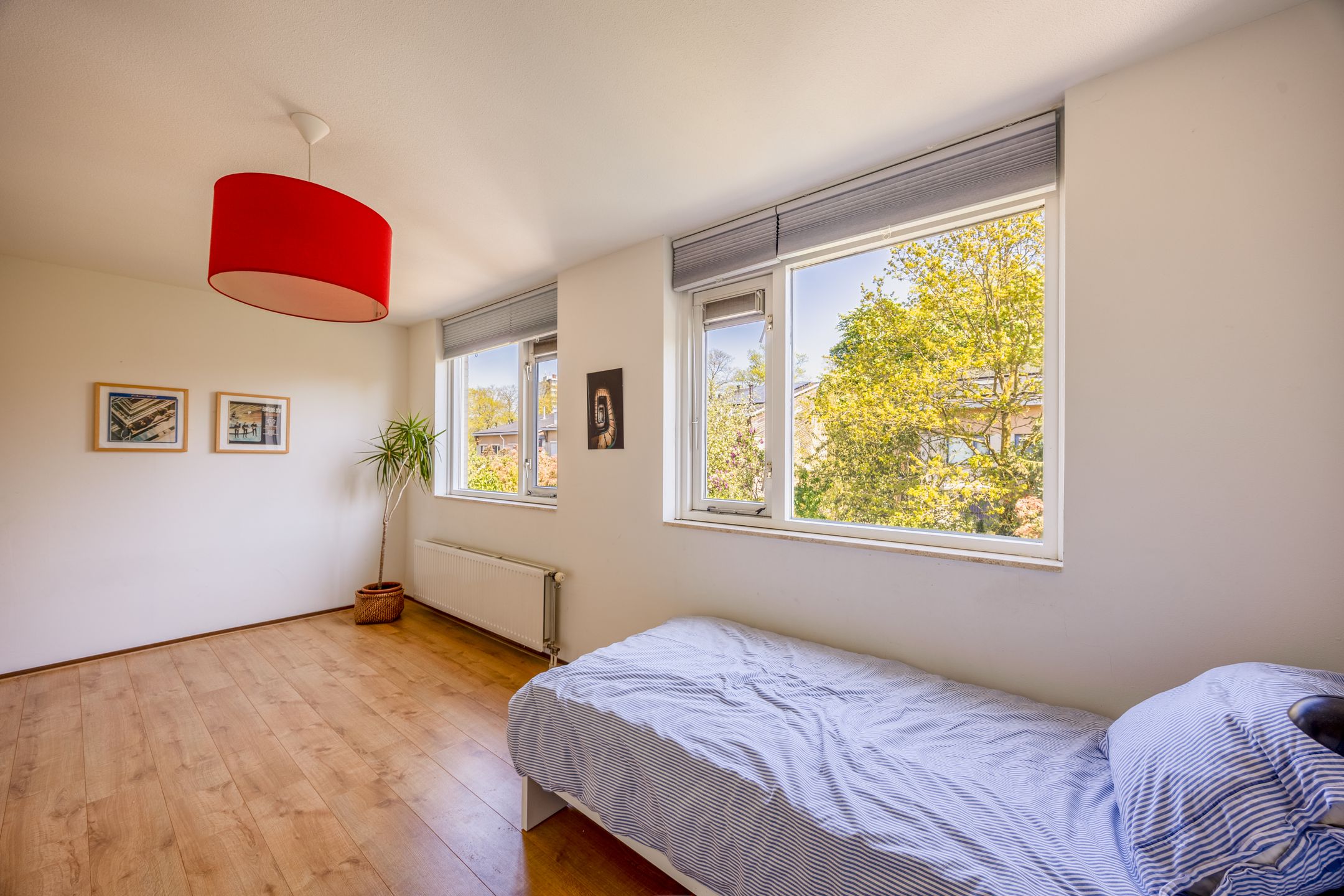 Spacious Semi-Detached Home with Garage and Sunny Rooftop Terrace in Nijmegen Heijendaal — 33