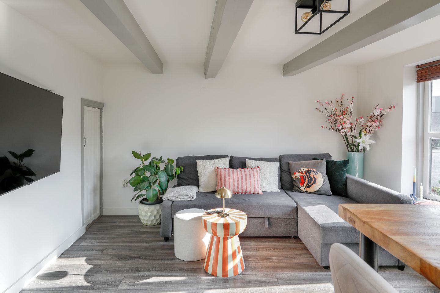 Photo 4 of Hinthamereinde 49-H