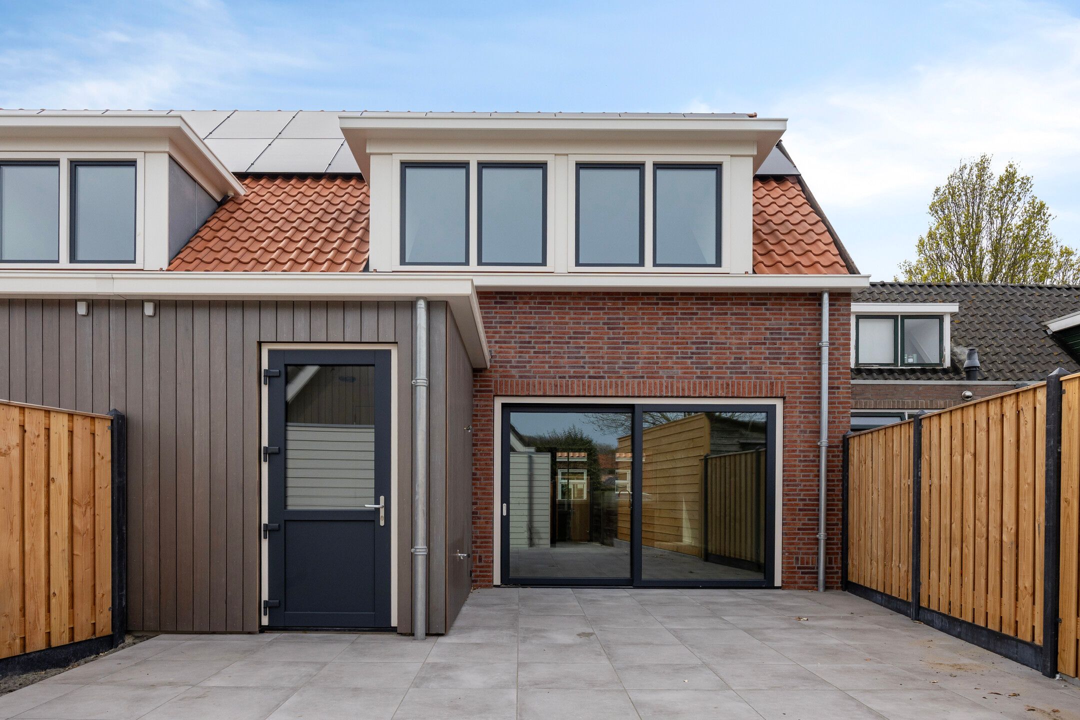 Photo 21 of Zuidstraat 21