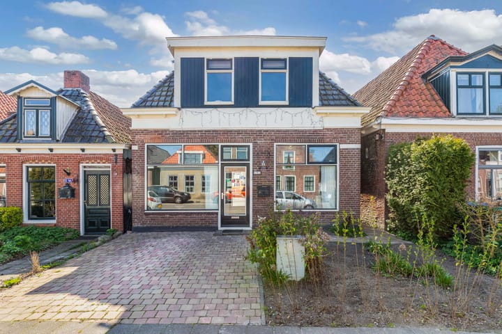Oosteinde 16