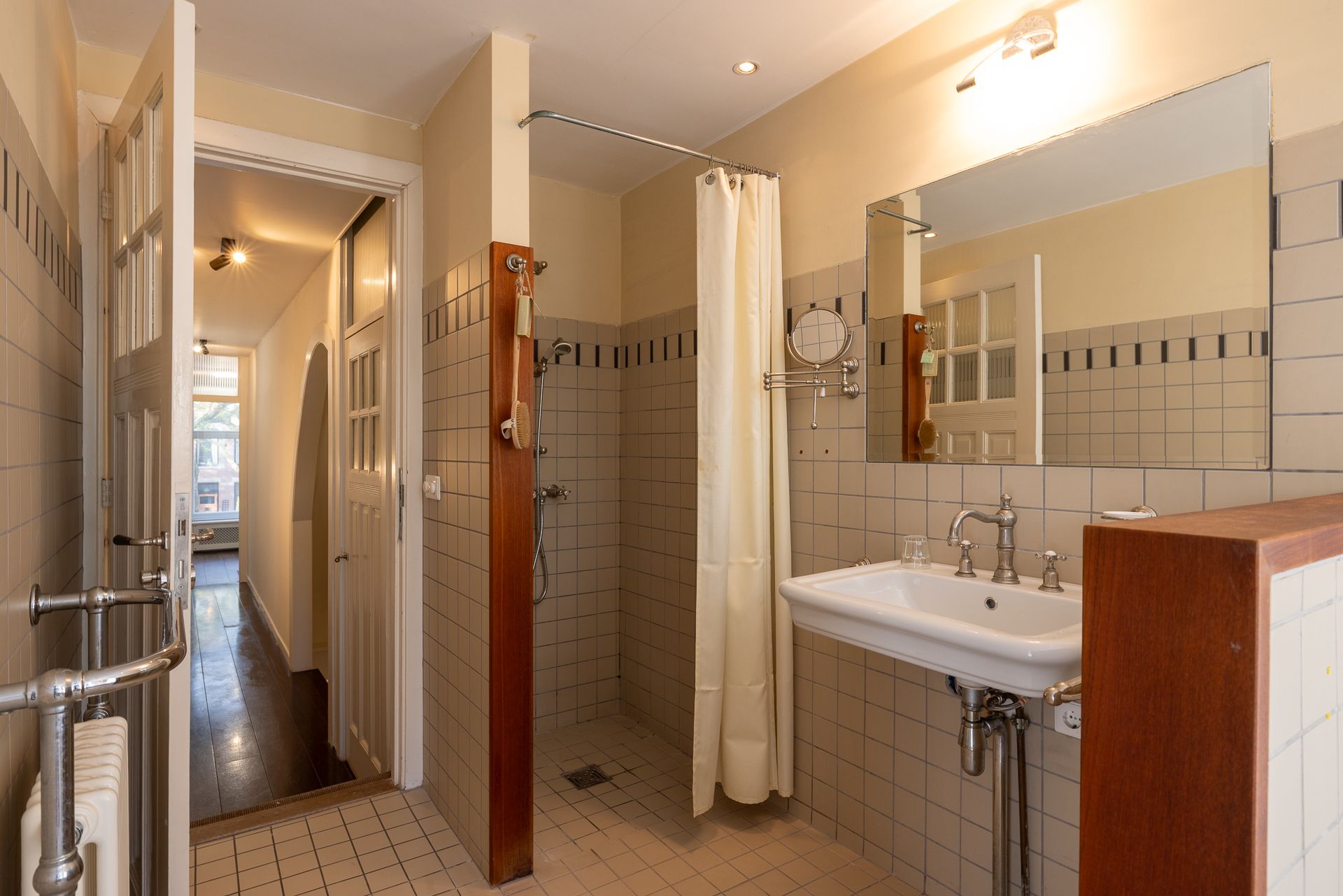 Photo 21 of Mathenesserlaan 427-A