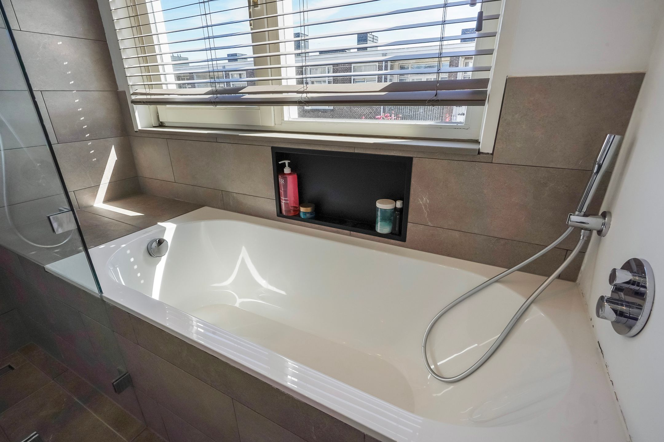 Photo 21 of Sleedoornstraat 54