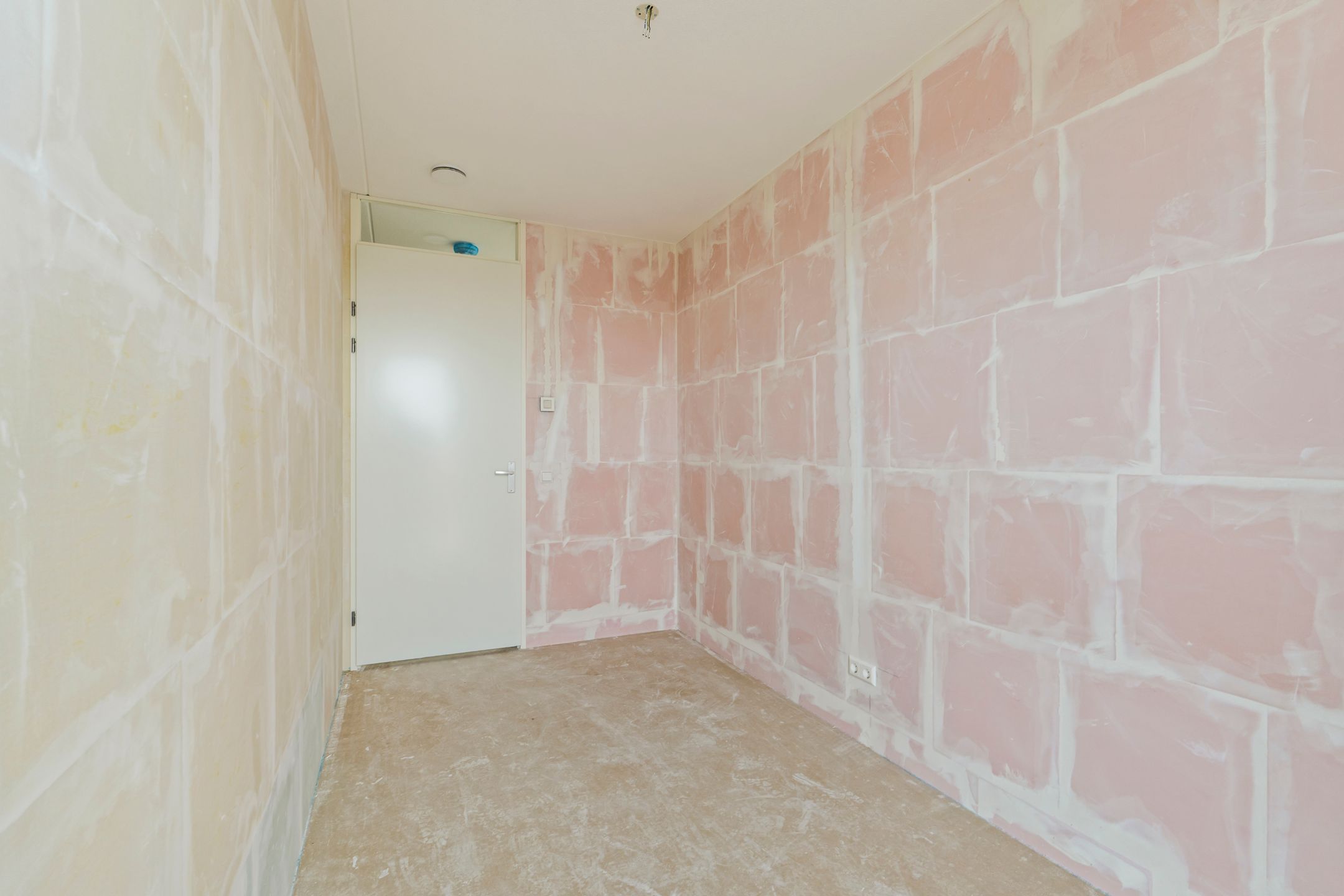 Foto 24 van Mimas 24