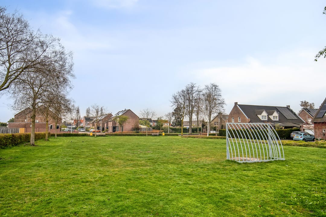 Foto 38 van Beukehoutstraat 11