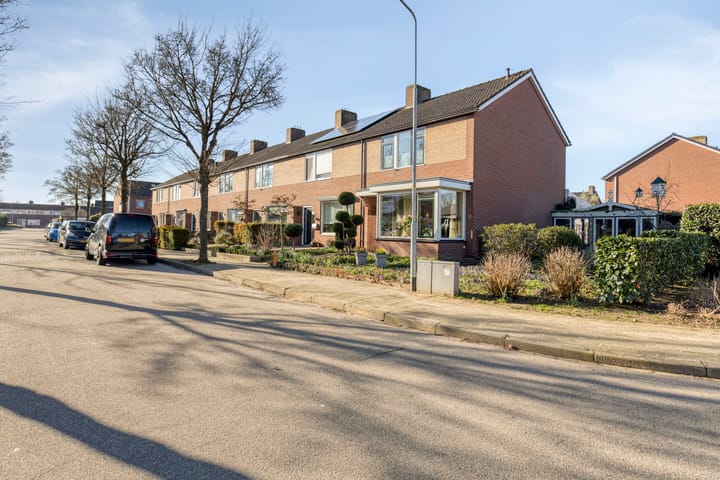 Photo 2 of Zuiderkruis 13